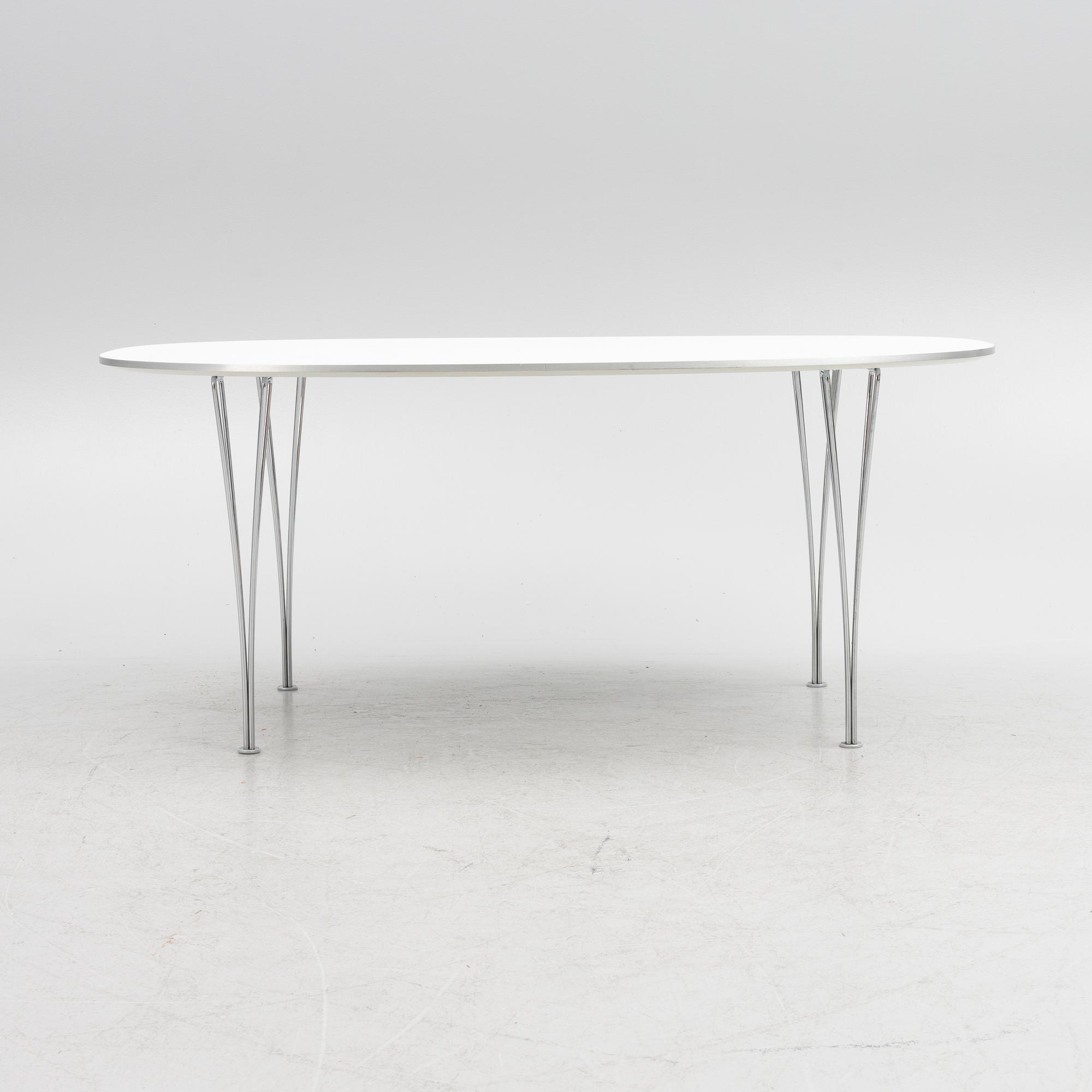 Bruno Mathsson & Piet Hein, matbord, "Superellips", Fritz Hansen, Danmark, 2021.