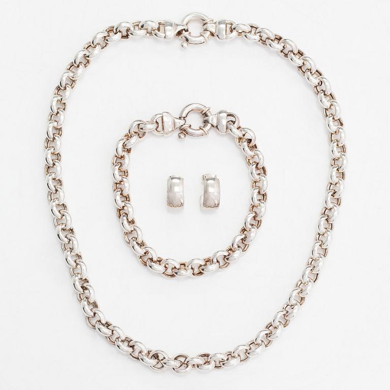 A sterling silver necklace, bracelet and earrings "Elegance". Kalevala koru, Helsinki 21st century.