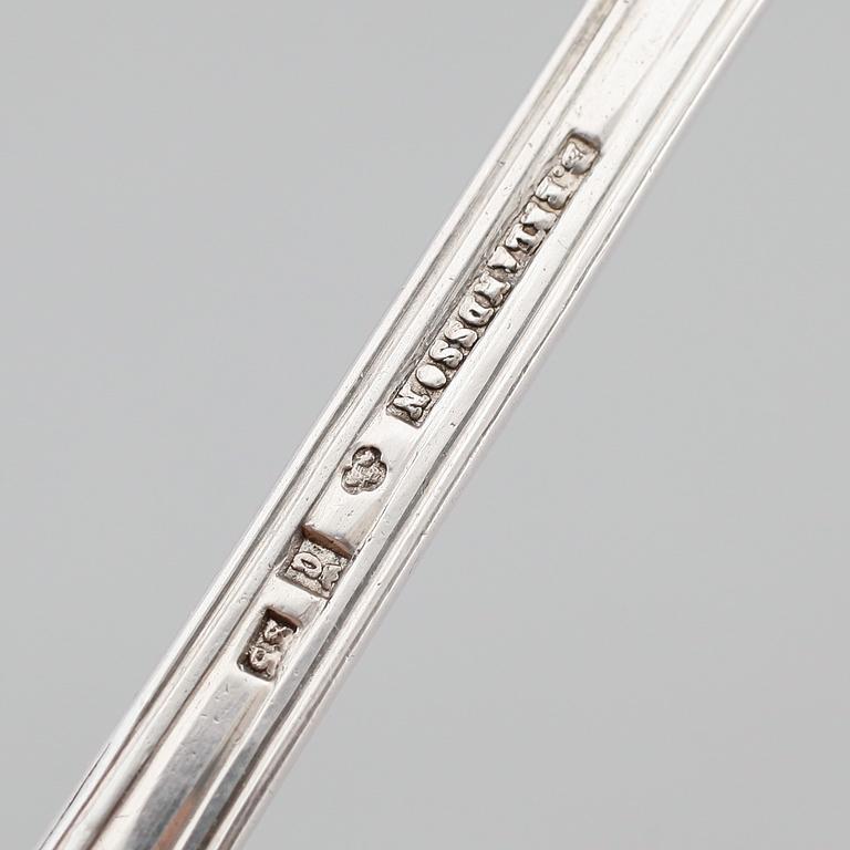 SILVERFÖREMÅL, 7 delar, bl a Danmark och Sverige, 1800-/1900-tal. Vikt ca 390 gram.
