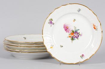 MAT- KAFFE OCH TESERVIS, 33 delar, Kunglig Dansk.