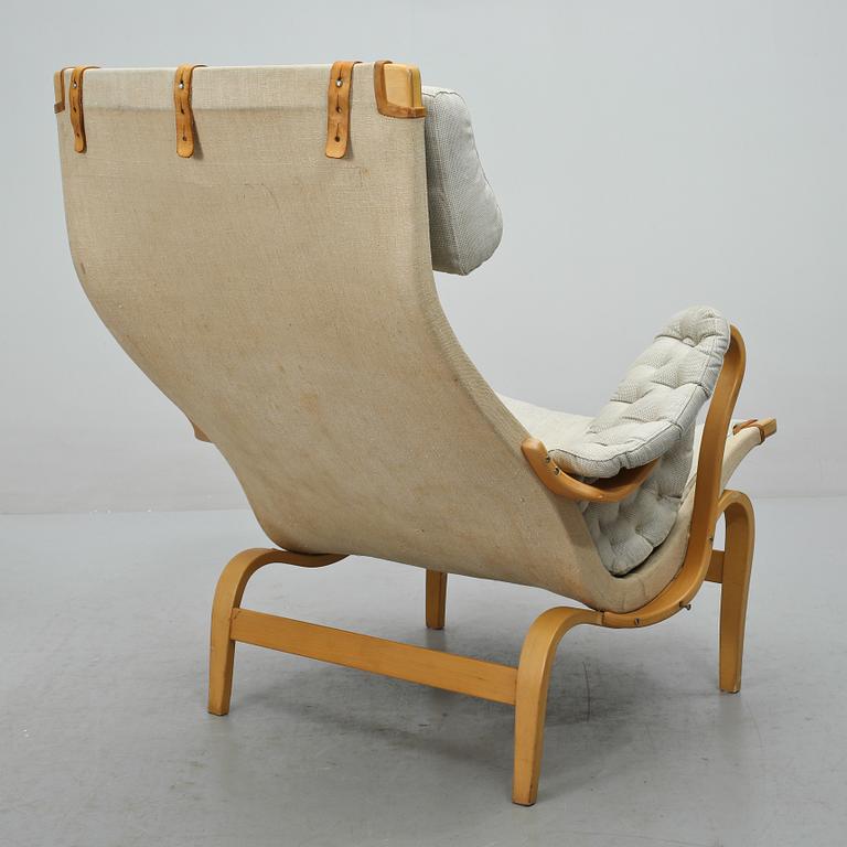 FÅTÖLJ, "Pernilla", Bruno Mathsson, Dux, 1900-talets andra hälft.