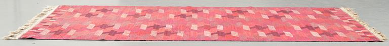 Barbro Nilsson, A CARPET, "Rödarp", flat weave, ca 299 x 186,5 cm, signed AB MMF BN.