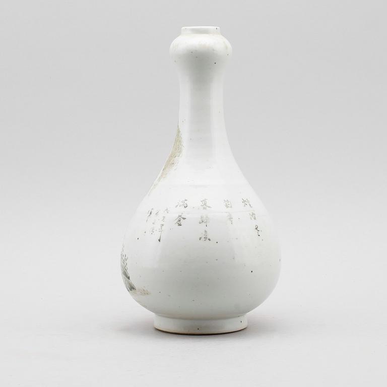 VAS, porslin, Kina, 1900-tal.