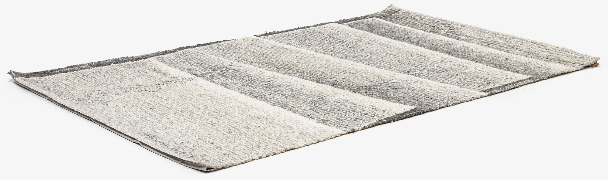 Helena Hernmarck, vävd tapet, "Folded paper 3", slätväv, ca 171 x 103 cm signerad Hernmarck.