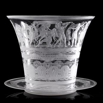 11. Simon Gate, an engraved glass bowl with plate, Orrefors, Sweden 1923, model 122.