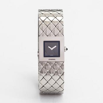 Chanel, Matelasse Quilt Acier, wristwatch, 19 mm.