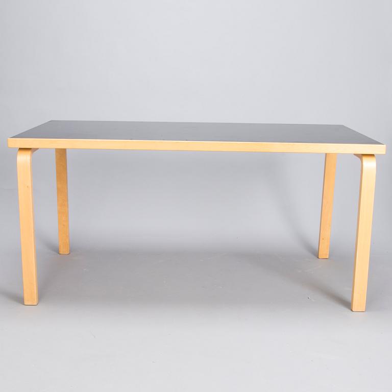 ALVAR AALTO, a late 20th century  '81A', table for Artek.