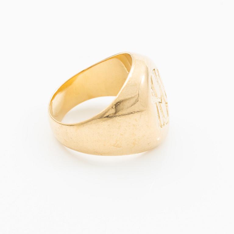 Ring 18K gold.