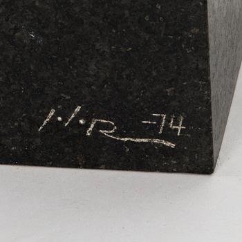 JARKKO ROTH, mustaa graniitti, signeerattu ja päivätty -74.