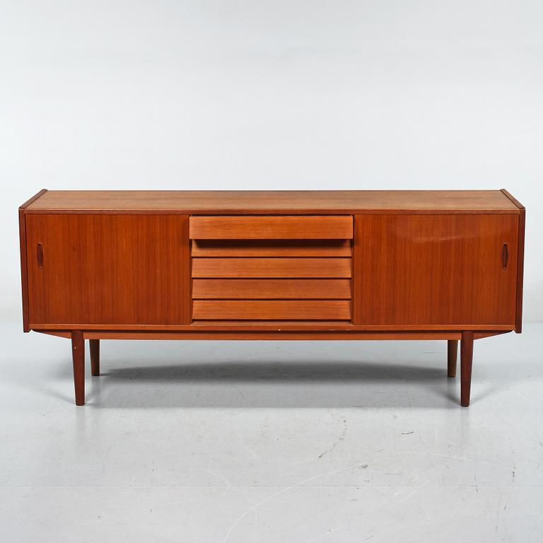 SIDEBOARD, "Trio", Nils Jonsson, Troeds Bjärnum ur serien "Bra Bohag", 1950/60-tal.