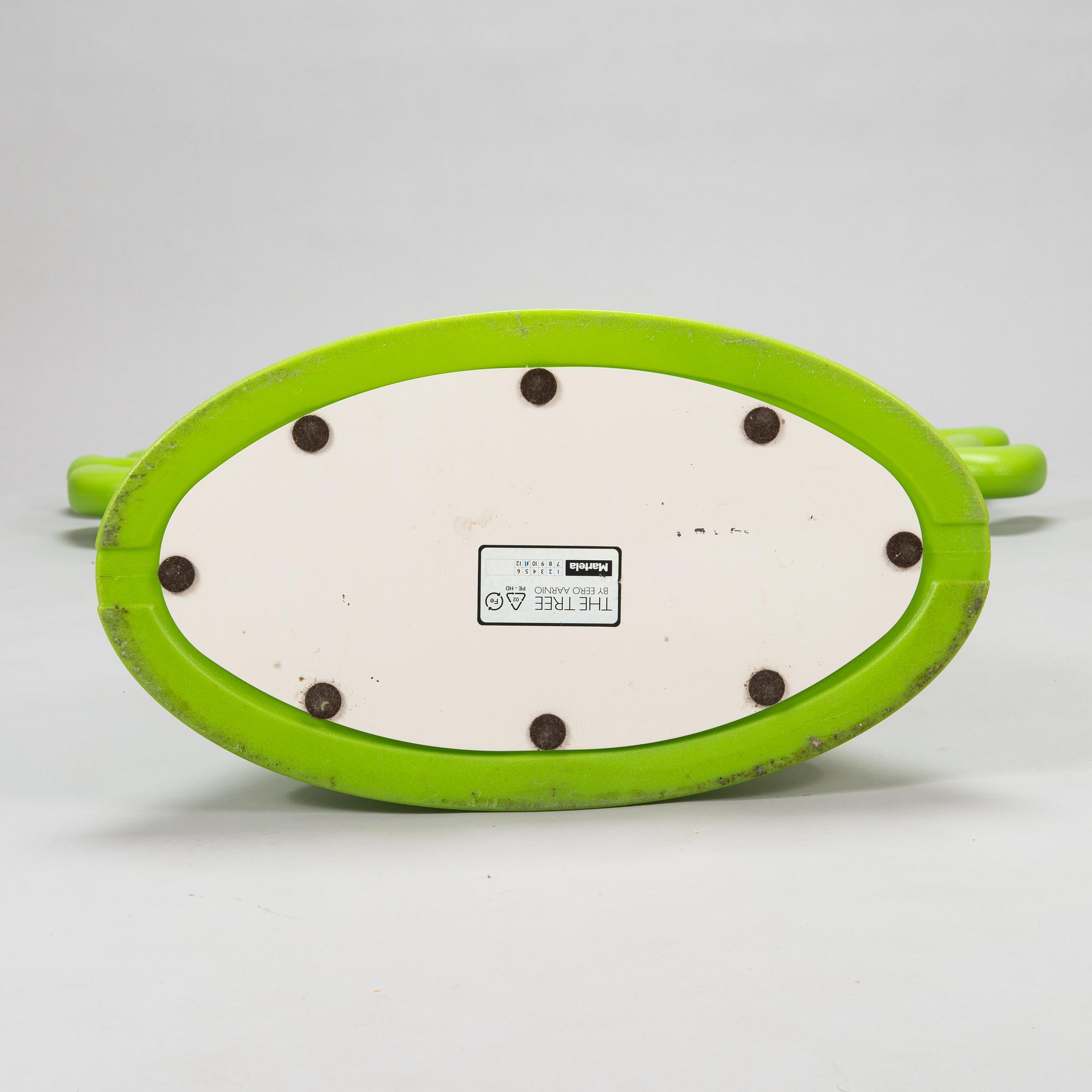 Eero Aarnio, tilanjakaja/veistos, "The tree", Martela 2000-luku.