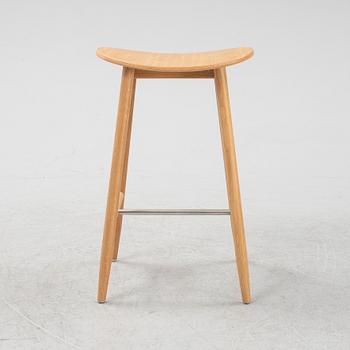 An oak 'Icha Bar Stool, by Chris Martin for Massproductions.