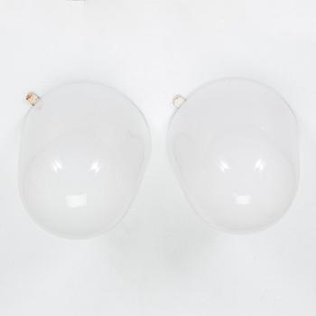Paavo Tynell, a pair of mid-20th-century '80112' ceiling lights for Idman.