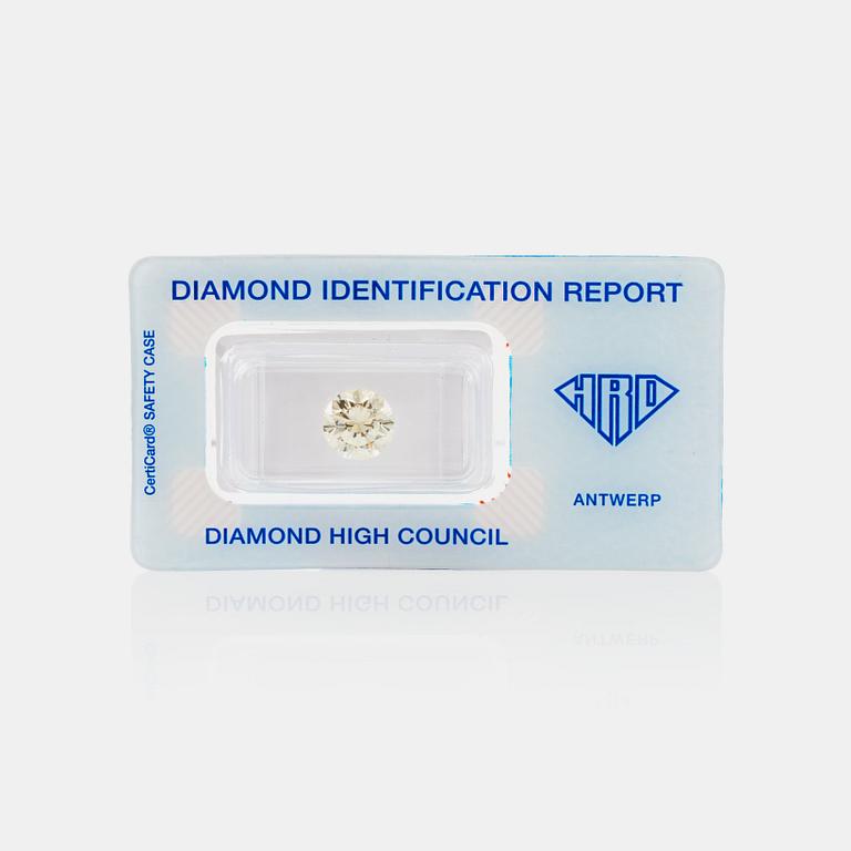 BRILJANTSLIPAD DIAMANT, oinfattad 2.69 ct, kvalitet Light Yellow (P-R)/VS1 enligt certifikat.