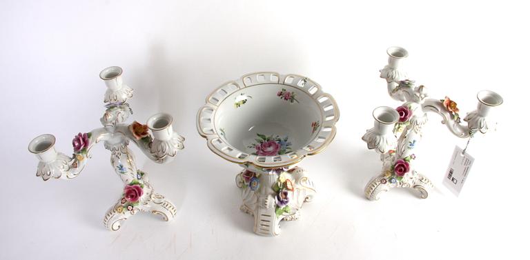 BORDSUPPSATS, 3 delar, porslin, rokokostil,
Tyskland.
