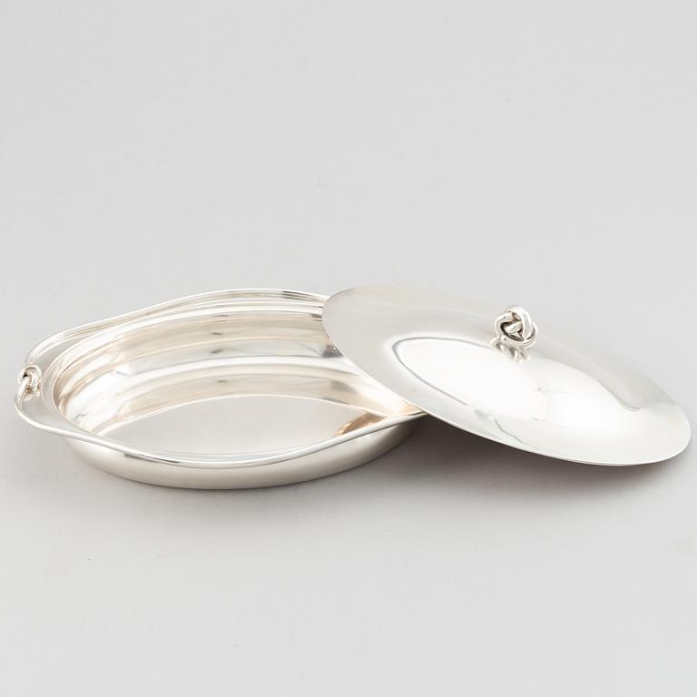 A sterling silver serving dish with lid, import marks for Sweden.