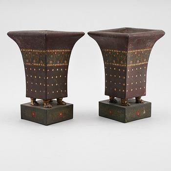 VASER, 1 par, plåt, 1800-tal.