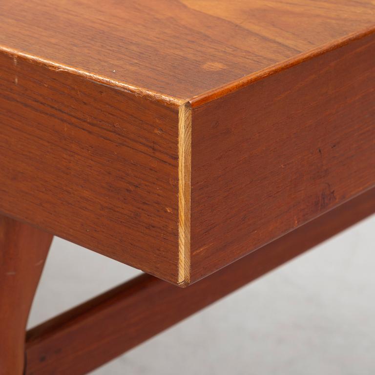 Nanna Ditzel, skrivbord, Søren Willadsen Møbelfabrik, Danmark, 1950-tal.