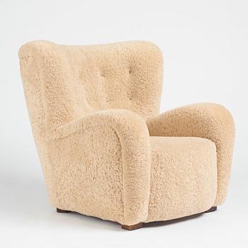 A Swedish Modern easy chair, 1930-40s.