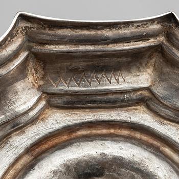 Jonas Thomasson Ronander, ljusstakar, ett par, silver, Stockholm 1754. Senbarock.