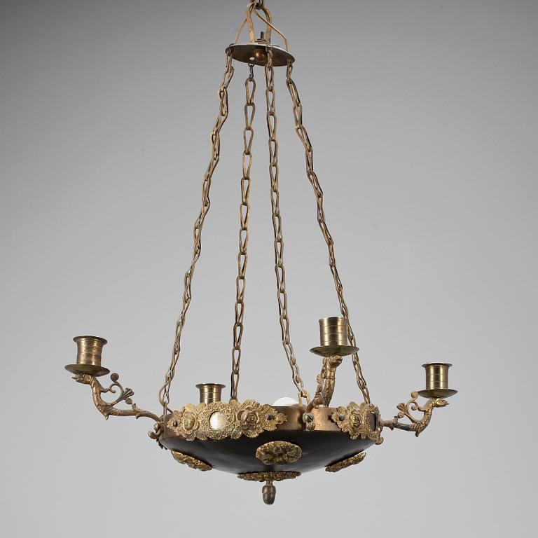 TAKAMPEL, empire, 1800-talets första hälft. Höjd ca 71 cm.