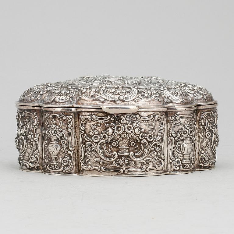SKRIN, silver, svenska importstämplar, troligen omkring 1900. Vikt ca 359g.