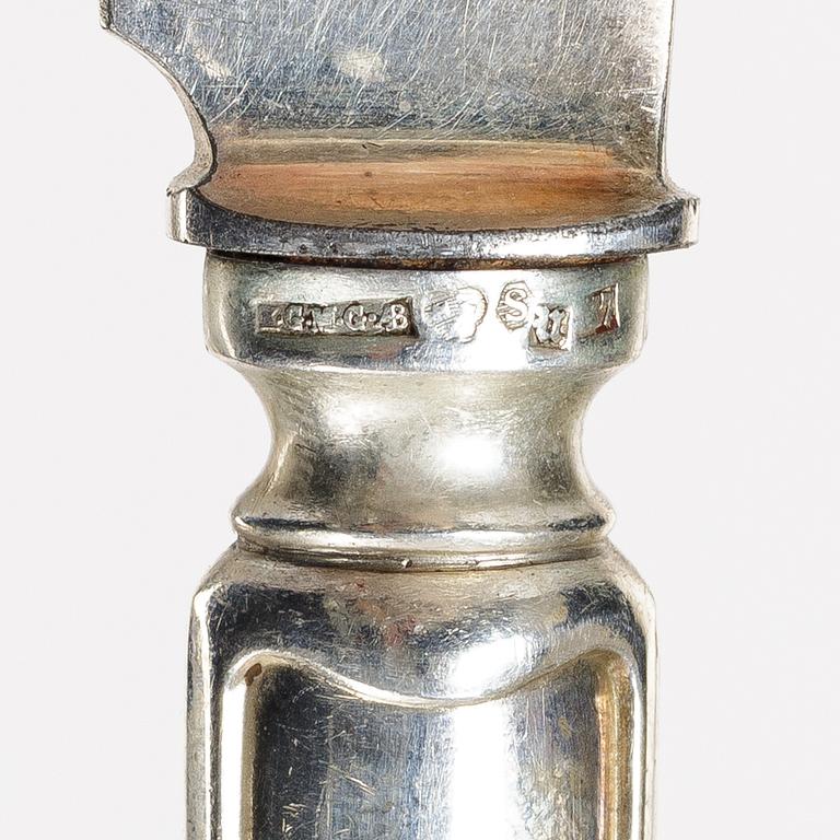 12 pieces of silver cutlery, P Enroth, 1804, and Markströms Guldsmeds Ab K G, 1924.