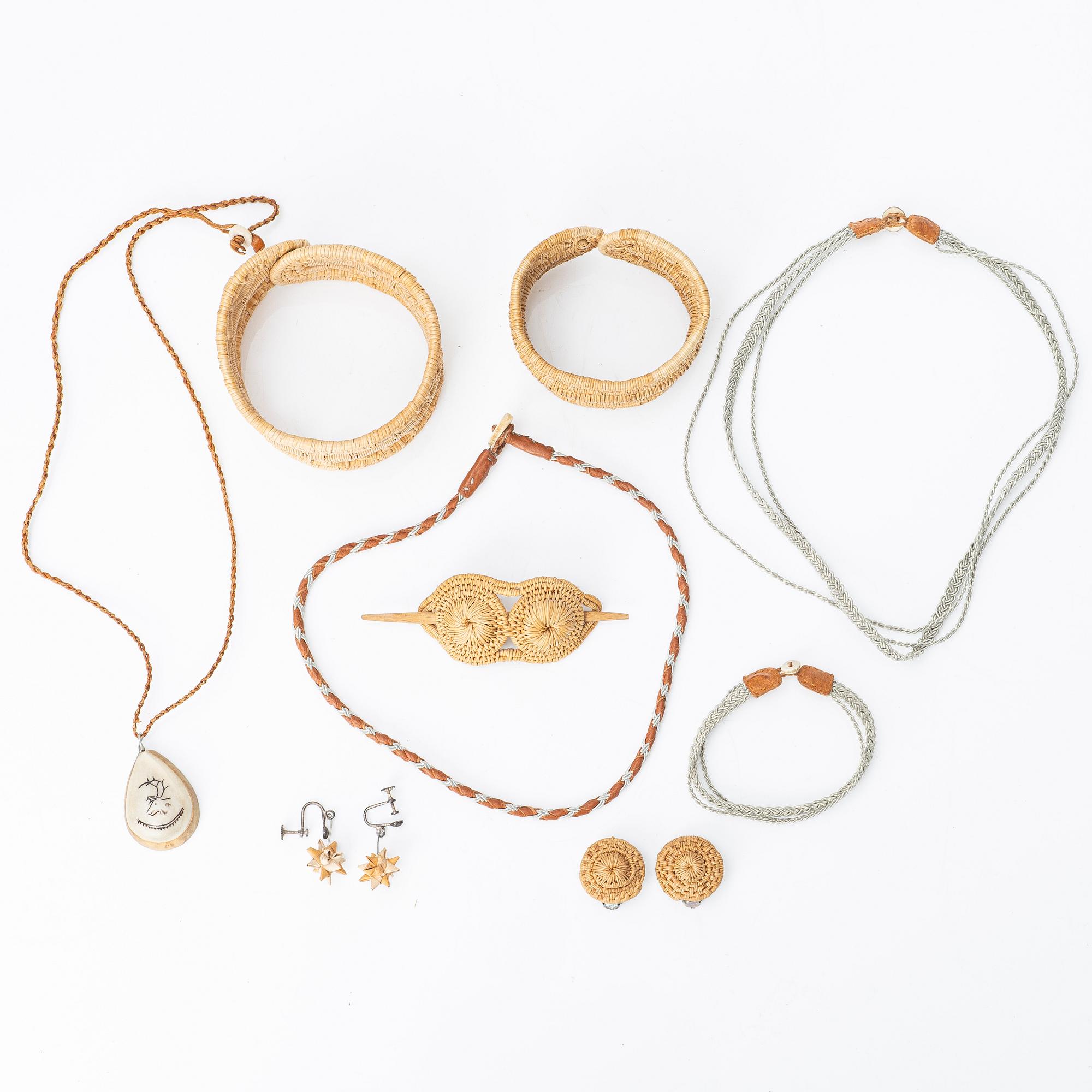 Jewellery, 9 pieces of Sámi handicraft, including work by Per Henrik Simmas.
