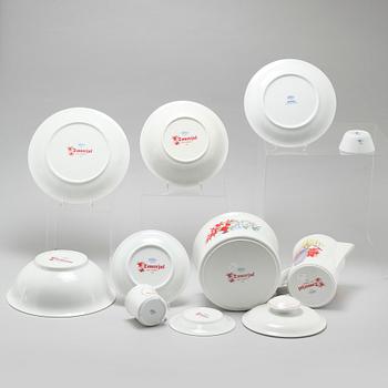 A porcelian set of table ware of 35 pcs, "Tomteul", Rörstrand, 20th century.