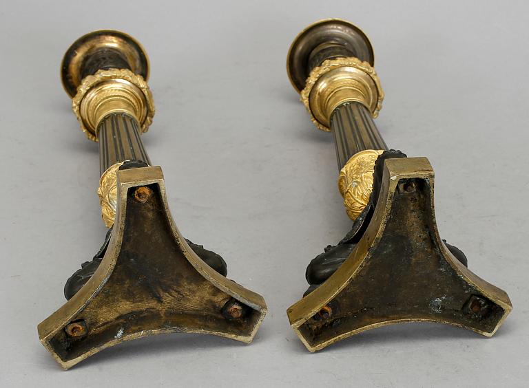 LJUSSTAKAR, ett par, senempire, 1800-talets mitt.
