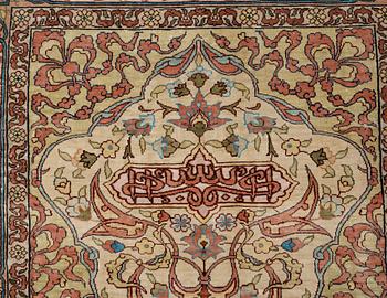 MATTA, silke, orientalisk. Ca 89 x 69.