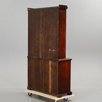 BOKSKÅP, senempire, 1800-talets mitt.