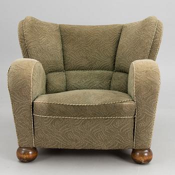 An 'Aulanko-model' armchair designed in 1939.