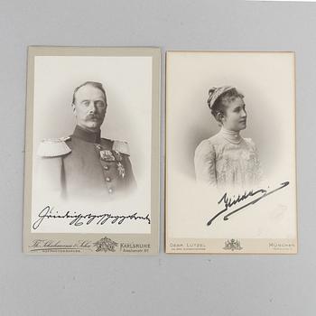 Tyska kungliga fotografier, 2st, egenhändigt signerade Fredrik II av Baden och Hilda av Nassau.