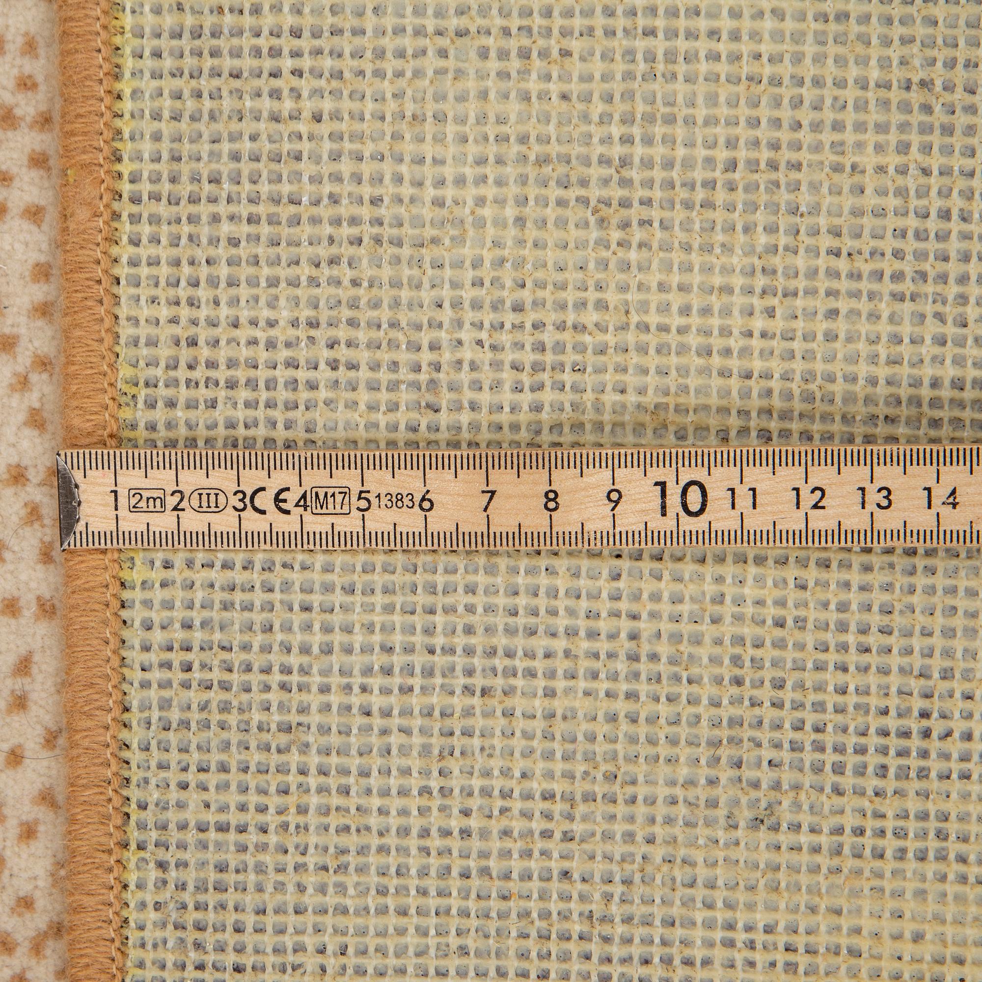 MATTO, tufted, ca 297 x 247 cm.