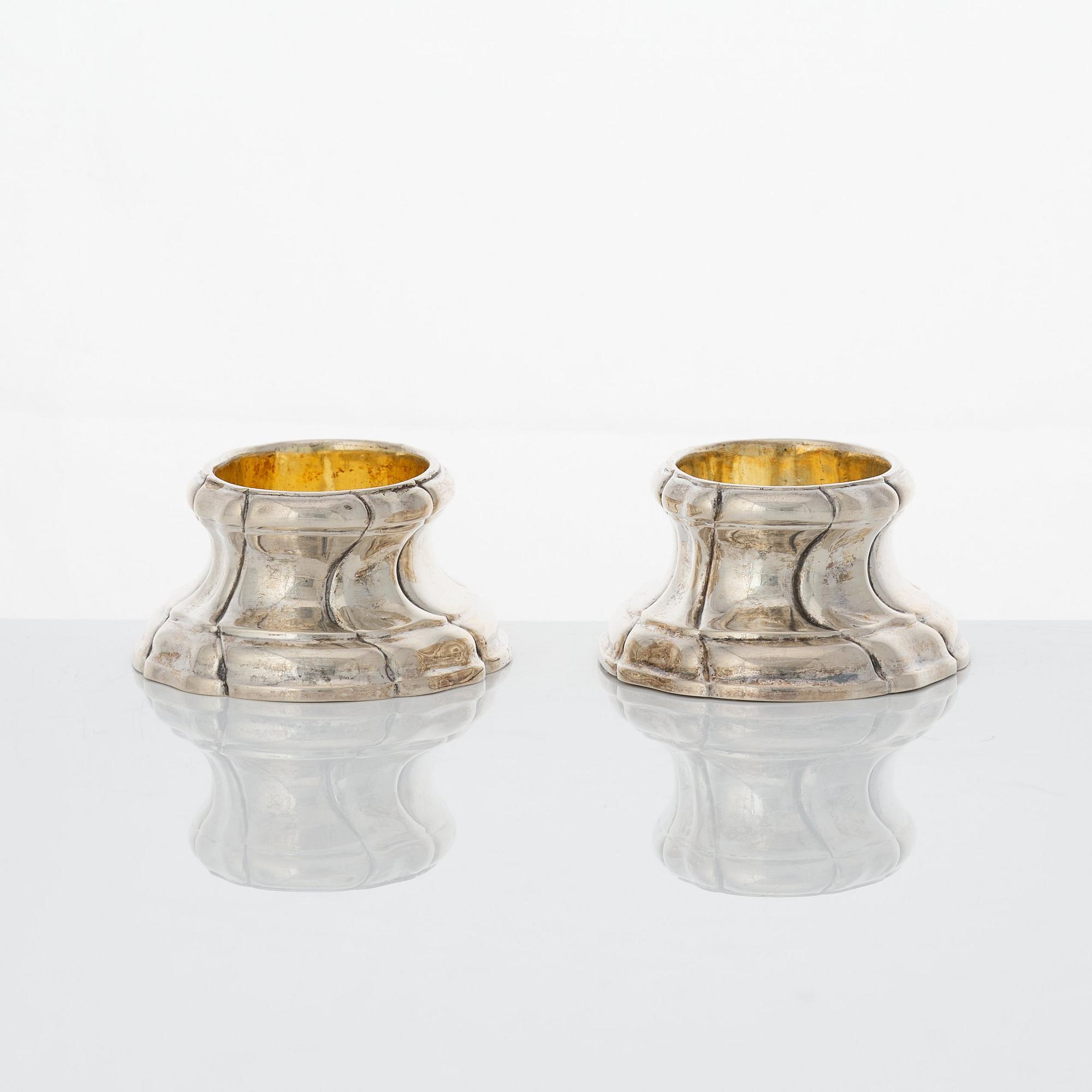 Nils Orstedt, saltkar, ett par, silver, Norrköping 1779. Rokoko.