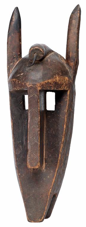 DANSMASK. Trä. Bambara-stammen. Mali (Franska Sudan) omkring 1940-1950. Höjd 44,5 cm.