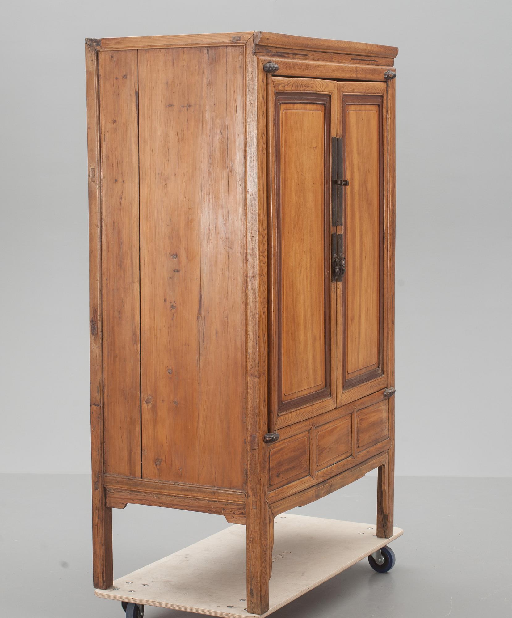 Skåp. Kina, 1900-tal.