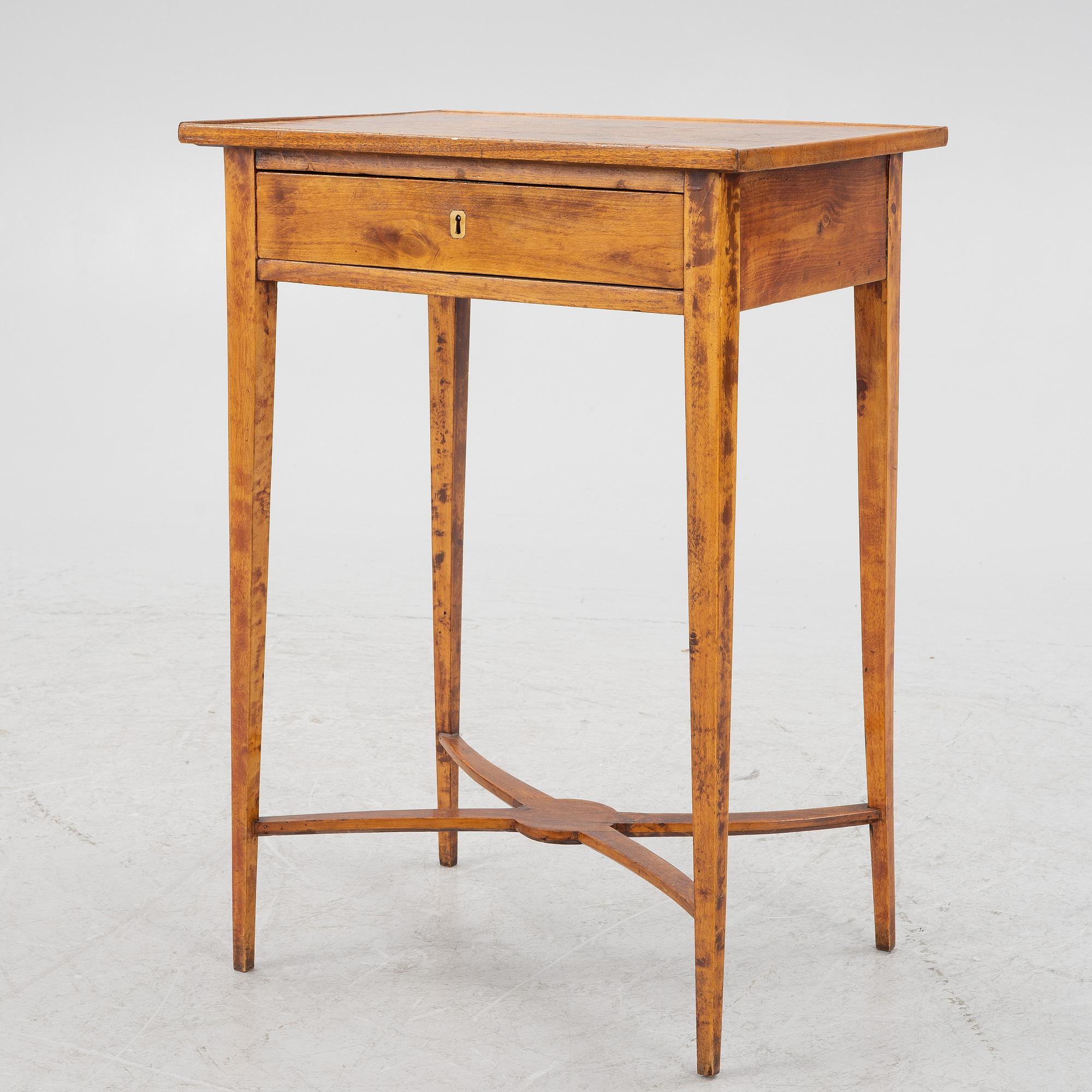 Side table, first half of the 19th century.