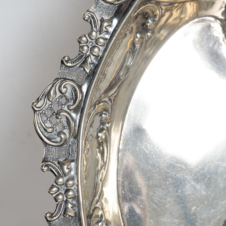 Ljusstakar, ett par, samt skål, silver, bl a Th Marthinsen, Tönsberg, Norge.