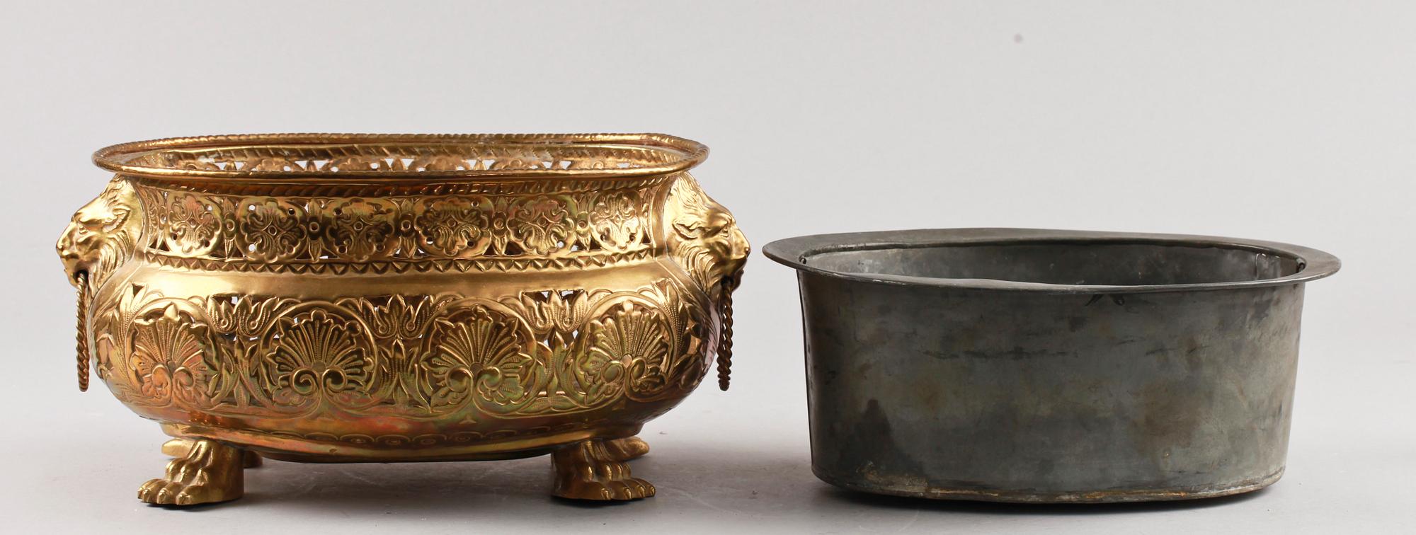 JARDINIERE, mässing, 1900-talets början.