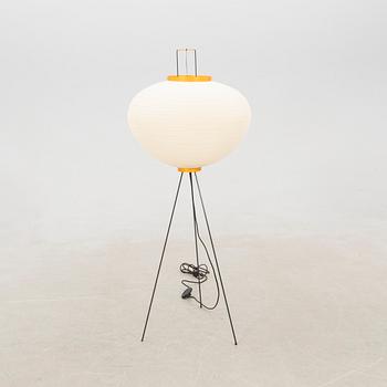 Isamu Noguchi, golvlampa, "Akari 10A", Vitra.