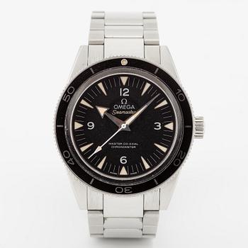 Omega, Seamaster 300, Master Co-Axial, Chronometer, armbandsur, 41 mm.