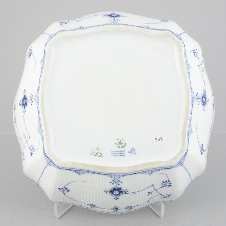 A Large 'Blue Fluted Full Lace' porcelain bowl, Royal Copenhagen, model 1153, 1898-1923.