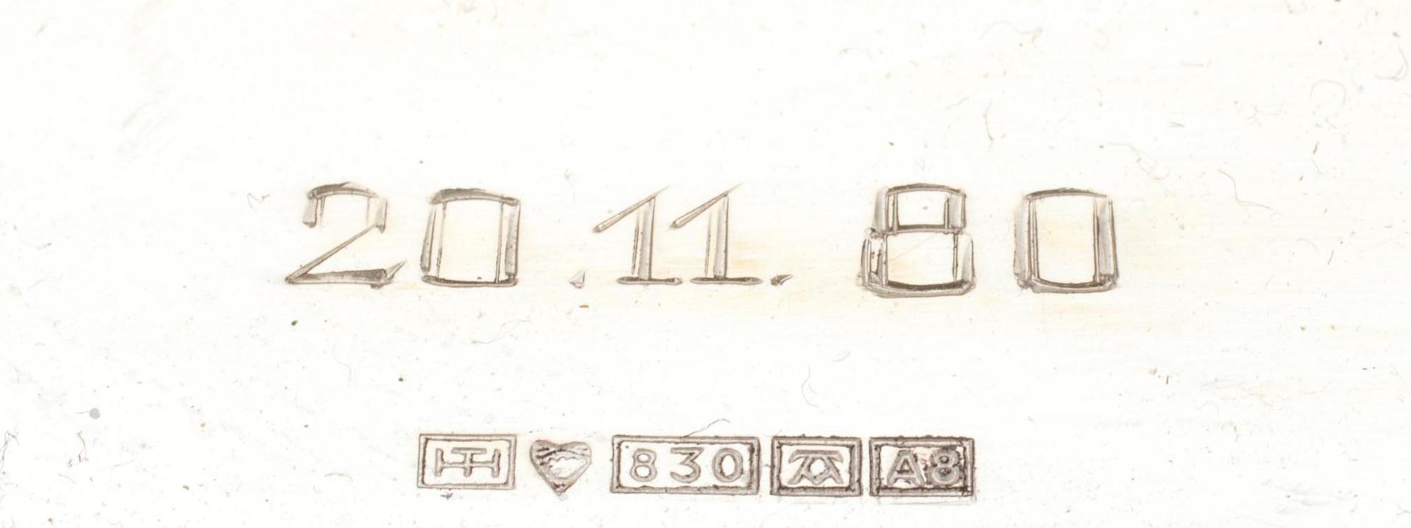 BRICKA, SKÅL, 6 BÄGARE, silver, finska stämplar, 1900-talets sernare hälft. Vikt ca 1 kg.