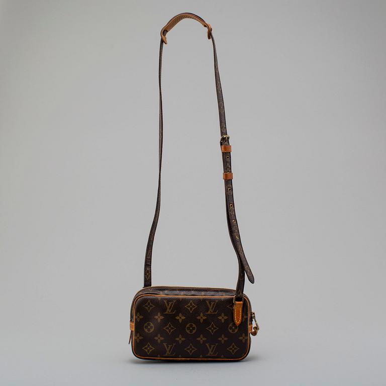 LOUIS VUITTON, 'Marly Bandouliere'.