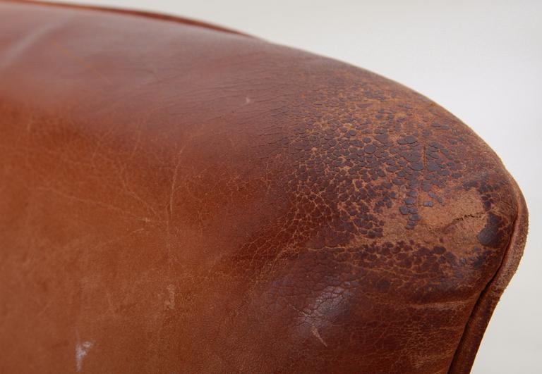 FÅTÖLJER ett par. Läder, Norellmöbler.