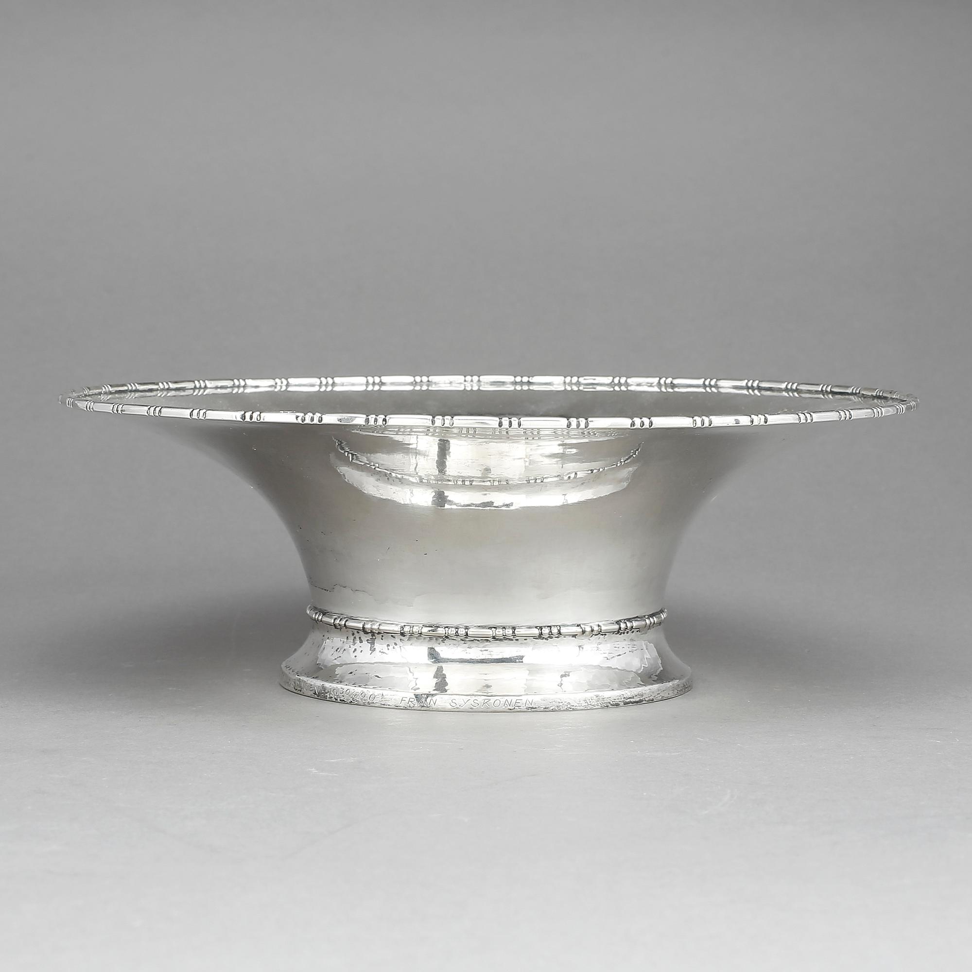 SKÅL, silver. CG Hallberg, Stockholm 1920. Vikt ca 573 gram.