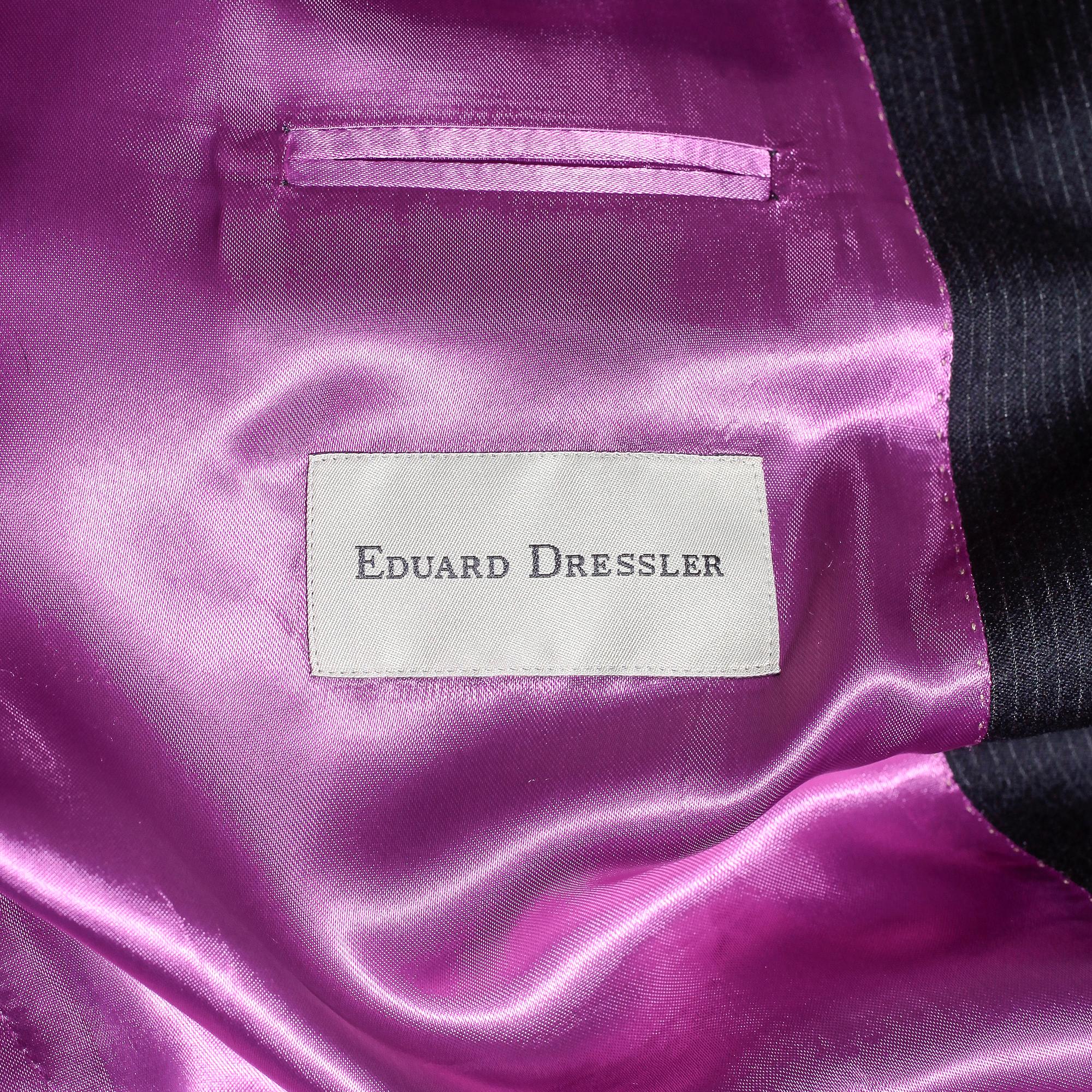 KOSTYM, Eduard Dressler, storlek 52.