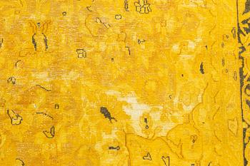 A Kirman carpet of 'vintage' design, c 382 x 293 cm.